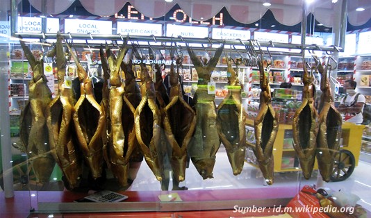 Oleh Oleh Khas Surabaya Bandeng Asap