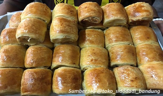 Oleh oleh Bandung Roti Sidodadi