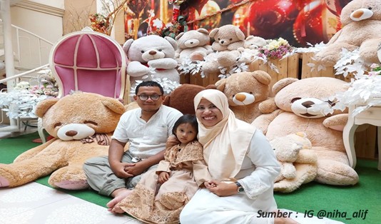 Rekomendasi Cafe Hits di Surabaya One Pose Kafe