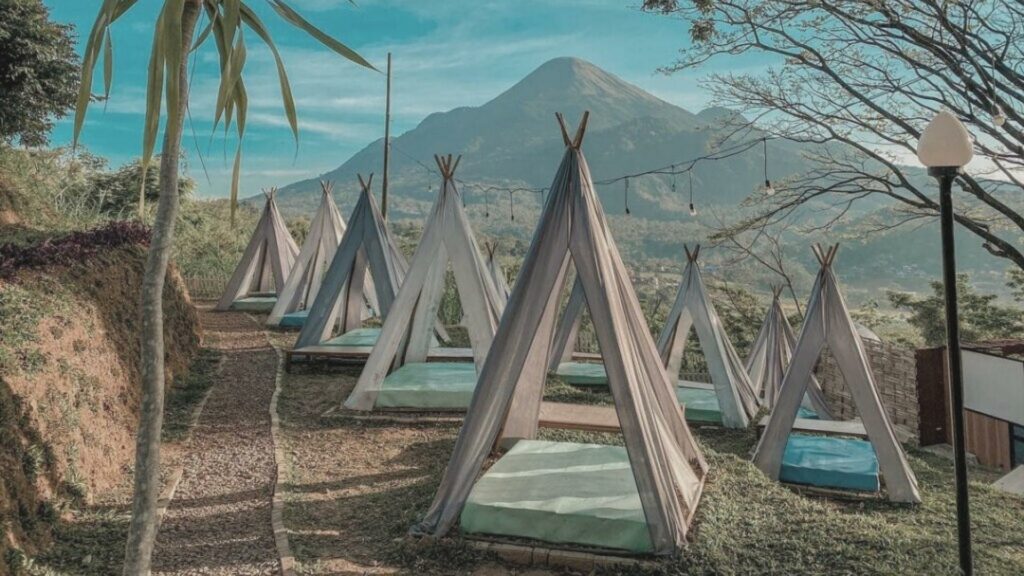 Rekomendasi Cafe Hits di Trawas yang Selalu Dipenuhi Pengunjung