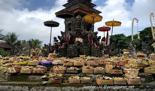 keunikan wisata desa Penglipuran acara adat