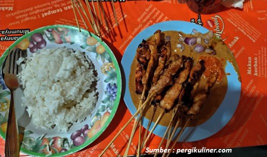 kuliner Surabaya Sambal Kacang sate ayam