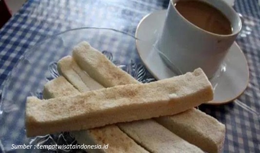 7 Kue Khas Ambon dari Sagu, Teman Bersantai Menikmati Waktu 7 Kue khas Ambon dari Sagu untuk camilan, Kue Sagu Serut