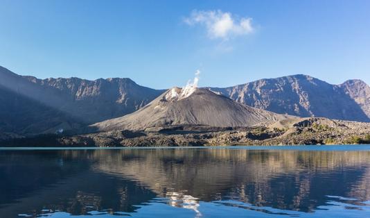Paket Pendakian Rinjani, Menyapa Langit Lombok Hingga Menyelami Perairan Gili Trawangan Paket Pendakian Rinjani, Menyapa Langit Lombok Hingga Menyelami Perairan Gili Trawangan