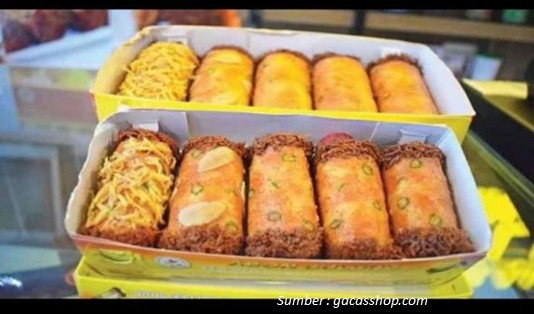 Pantang Pulang Sebelum Beli Oleh-oleh khas Manokwari 1 roti abon manokwari