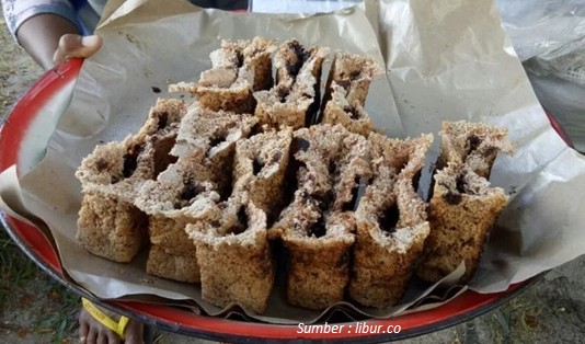 7 Kue Khas Ambon dari Sagu, Teman Bersantai Menikmati Waktu 3 Talam sagu bakar