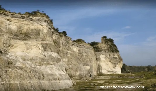 Gunung Kapur Klapanunggal
