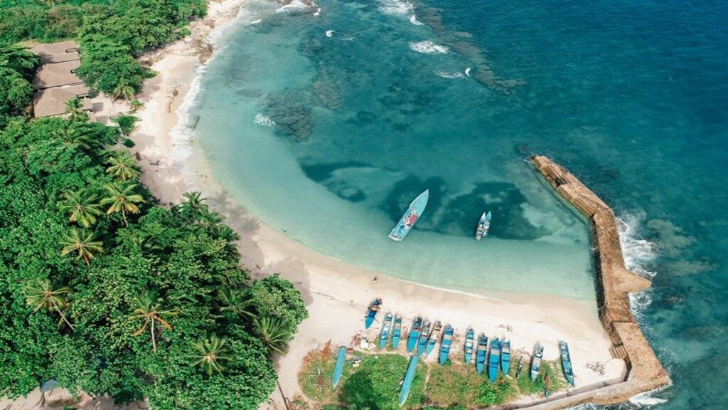 tempat wisata di ambon yang lagi hits