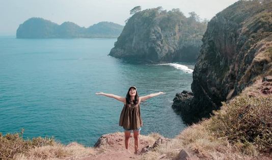 Wisata Pulau Sangiang Banten Pesonanya Bikin Terngiang-ngiang 3 Pemandangan dari atas Pulau Sangiang