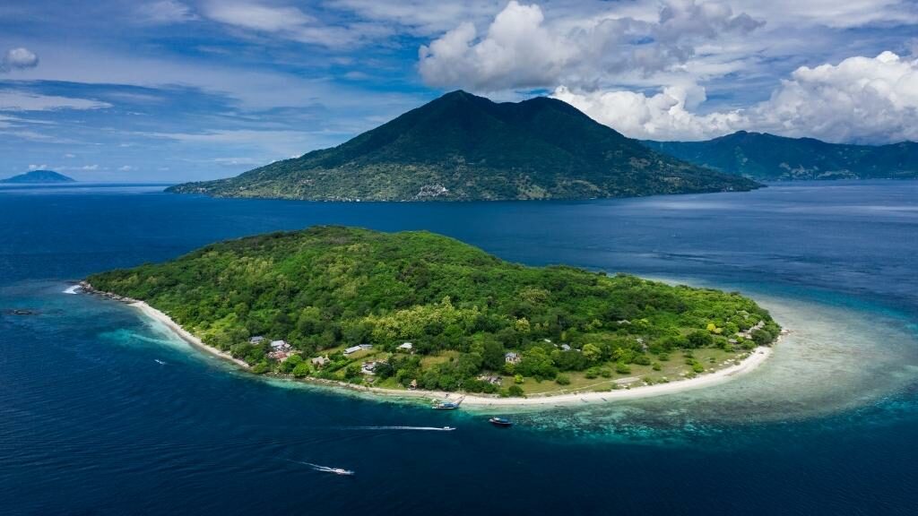 Wisata Pulau Alor, Serpihan Surga di Timur Indonesia