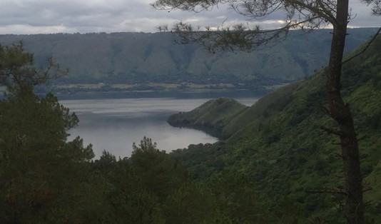 Trekking The Kaldera Toba