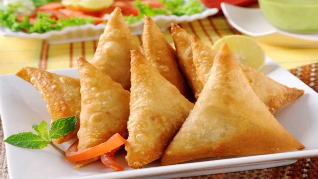 Beli dan Nikmati Kue Khas Mamuju, Supaya Perekonomian Semakin Maju