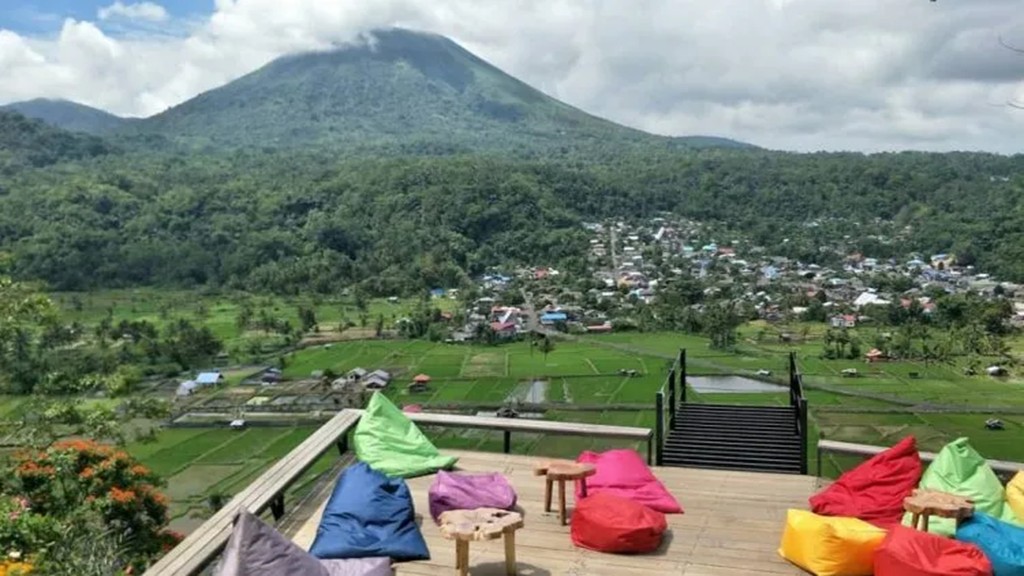 tempat wisata taman bunga di Tomohon Manado