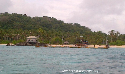 5 Rekomendasi Wisata Natuna yang Mempesona dan Bikin Terpana 5 Destinasi Wisata Natuna Pulau Senua