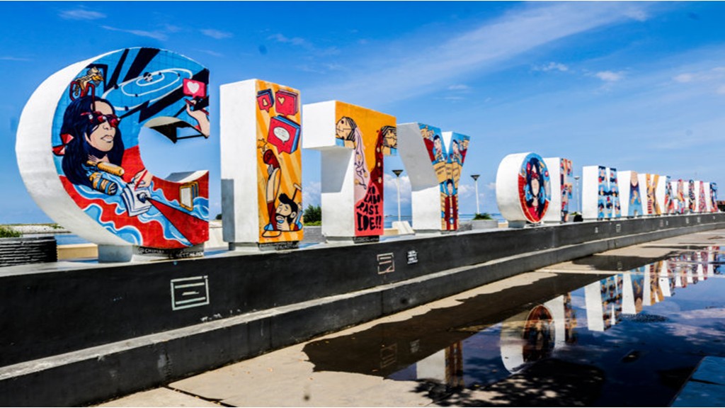 Keren, F8 Makassar 2022 digelar di Pantai Losari Keren, F8 Makassar 2022 digelar di Pantai Losari