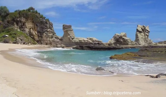 Wisata Pantai Klayar Pacitan Tempat Menyimpan Seribu Kenangan 5 Lokasi Pantai Klayar