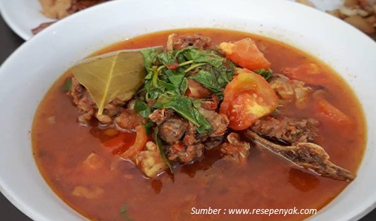 Makanan Khas Palembang selain Pempek yaitu Pindang Tulang