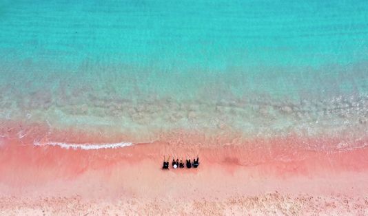 pink beach, labuan bajo, Cheap Trip to Labuan Bajo