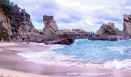 Wisata Pantai Klayar Pacitan Tempat Menyimpan Seribu Kenangan 2 Seruling laut pantai klayar