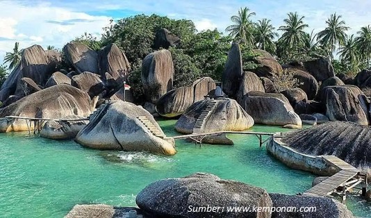 5 Rekomendasi Wisata Natuna yang Mempesona dan Bikin Terpana 3 wisata pantai cemaga di natuna