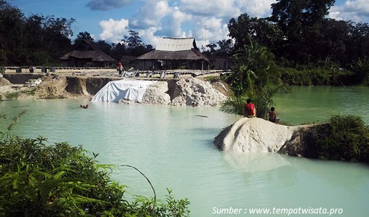 Danau di Batanghari Jambi