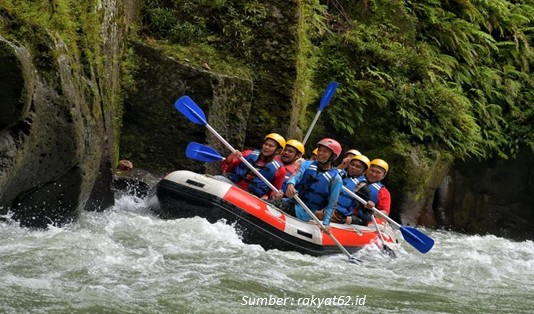 Desa Wisata Buluh Duri, Desa Terfavorit ADWI 2022 Andalkan Rafting Seru! 1 Desa Wisata Buluh Duri sebagai Juara Terfavorit di ADWI 2022