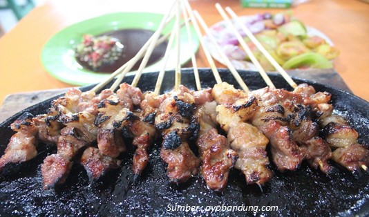Aneka Sate Unik, Nomor 9 Jangan Sambil Dibayangin! 2 Aneka Sate Unik