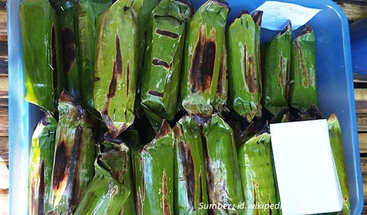 makanan khas Gorontalo Lalampa
