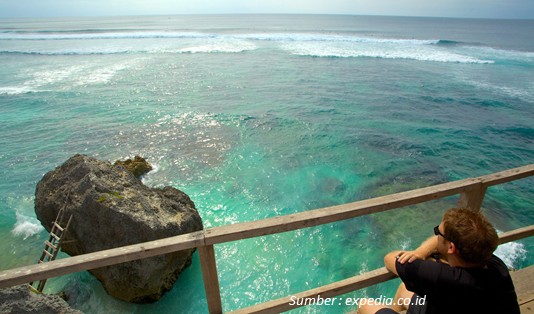 Dreamland Pantai Uluwatu Bali