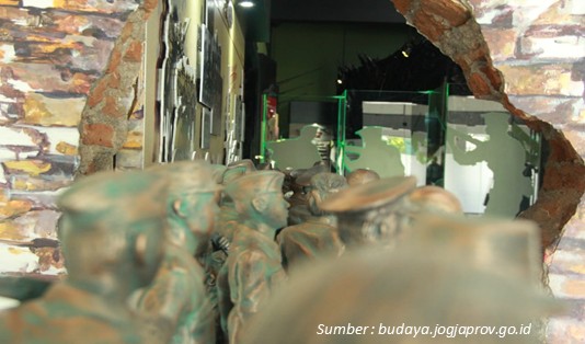 Menjelajahi Museum TNI AD Dharma Wiratama