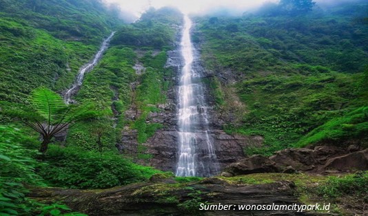 Wisata Air Terjun Tretes di Wonosalam Jombang