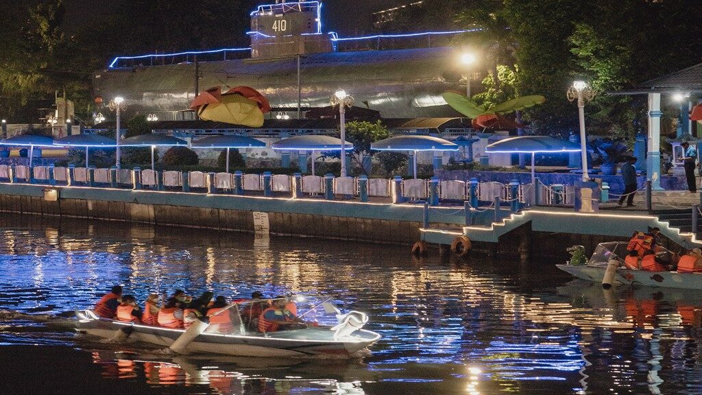 Wisata Perahu Kalimas Surabaya