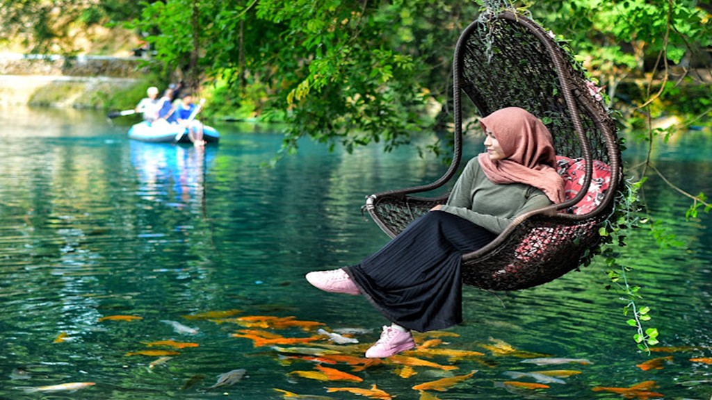 Jangan ke Tempat Wisata Telaga Biru Cicerem Kuningan, Nanti Rindu! Wisata Telaga Biru Cicerem Kuningan