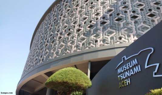 dark tourism, museum tsunami aceh, tugu peringatan bom bali, monumen pancasila sakti lubang buaya, makam juang mandor, museum sisa hartaku, goa jepang bandung,