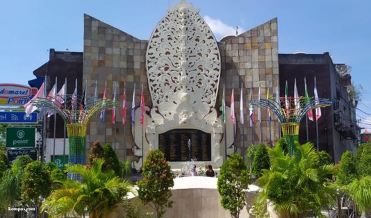 dark tourism, museum tsunami aceh, tugu peringatan bom bali, monumen pancasila sakti lubang buaya, makam juang mandor, museum sisa hartaku, goa jepang bandung,