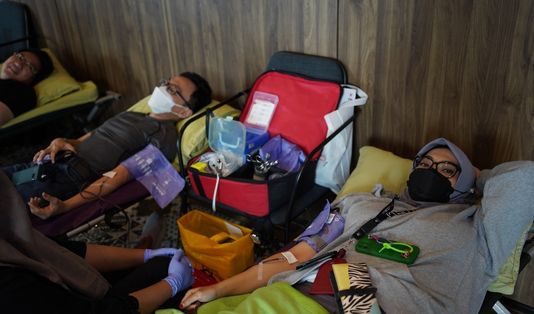 Menjadi Pahlawan dengan Aksi Donor Darah! 3 aksi donor darah