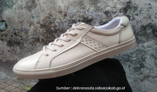 Sandal dan Sepatu Wedoro Khas Sidoarjo