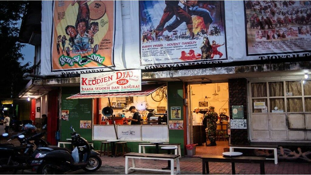 Tempat Ngopi di Sekitar Stasiun Malang