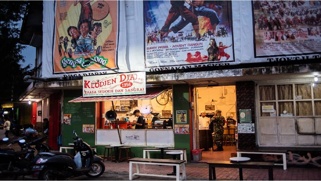 Tempat Ngopi di Sekitar Stasiun Malang