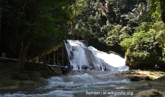 Yuk Mampir, 13 Wisata di Jalur Kereta Api Sulawesi! 4 Wisata Jalur Kereta Api Pertama di Sulawesi Air Terjun Bantimurung