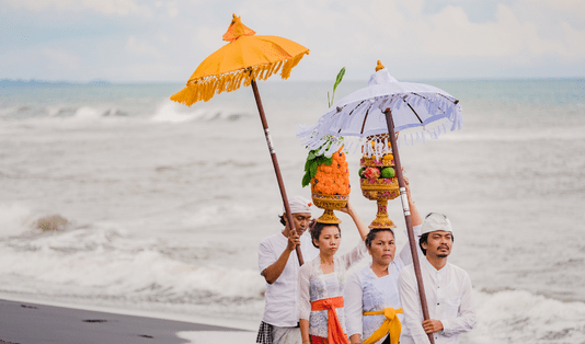 nyepi, ogoh-ogoh, larangan nyepi, bali, sesajen,