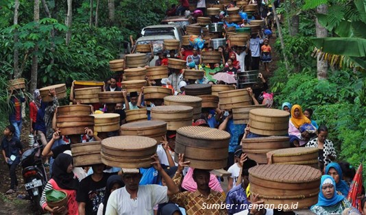 Tradisi Menyambut Bulan Suci Ramadan Nyadran Jawa