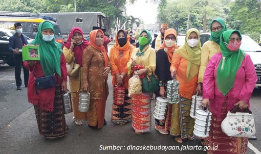 Tradisi Menyambut Bulan Suci Ramadan Nyorog Betawi