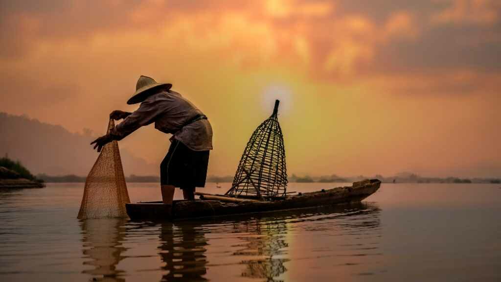 Rayakan Hari Nelayan di 3 Wisata Kampung Nelayan Ini!