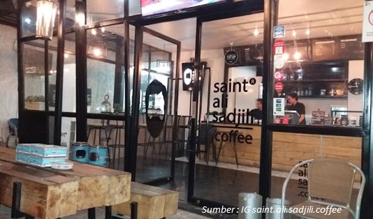 Cafe Outdoor di Cempaka Putih