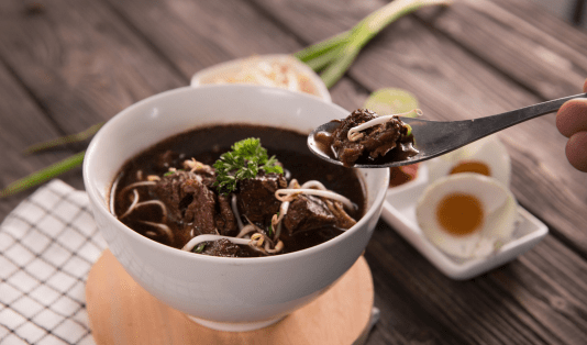 TasteAtlas Rilis 50 Sup Terbaik di Dunia, Dua Hidangan Khas Indonesia Ada di Dalamnya! 1 sup terbaik di dunia, TasteAtlas, rawon, laksa indonesia, laksa singapur, laksa malaysia,