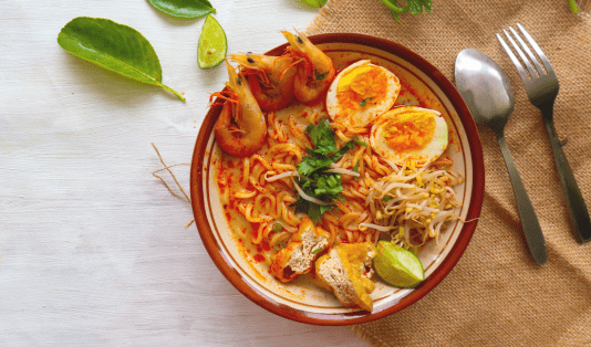 TasteAtlas Rilis 50 Sup Terbaik di Dunia, Dua Hidangan Khas Indonesia Ada di Dalamnya! 2 sup terbaik di dunia, TasteAtlas, rawon, laksa indonesia, laksa singapur, laksa malaysia,