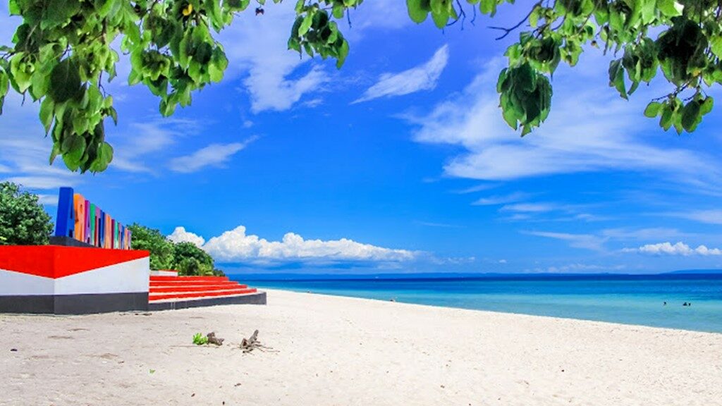 Wisata di Buton Tengah