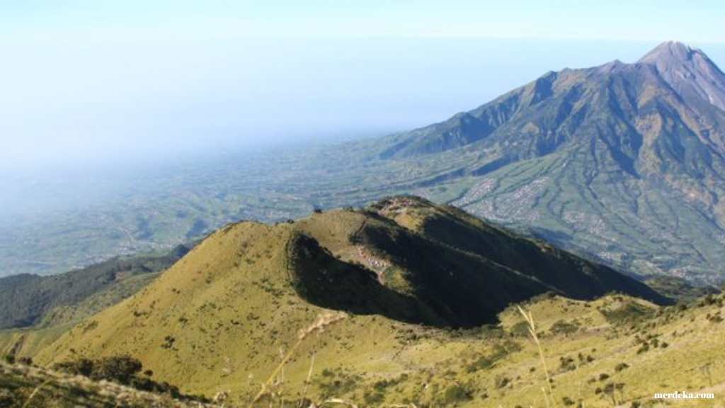 Wisata Menantang ke Gunung Merbabu Cuma Rp800 Ribu!