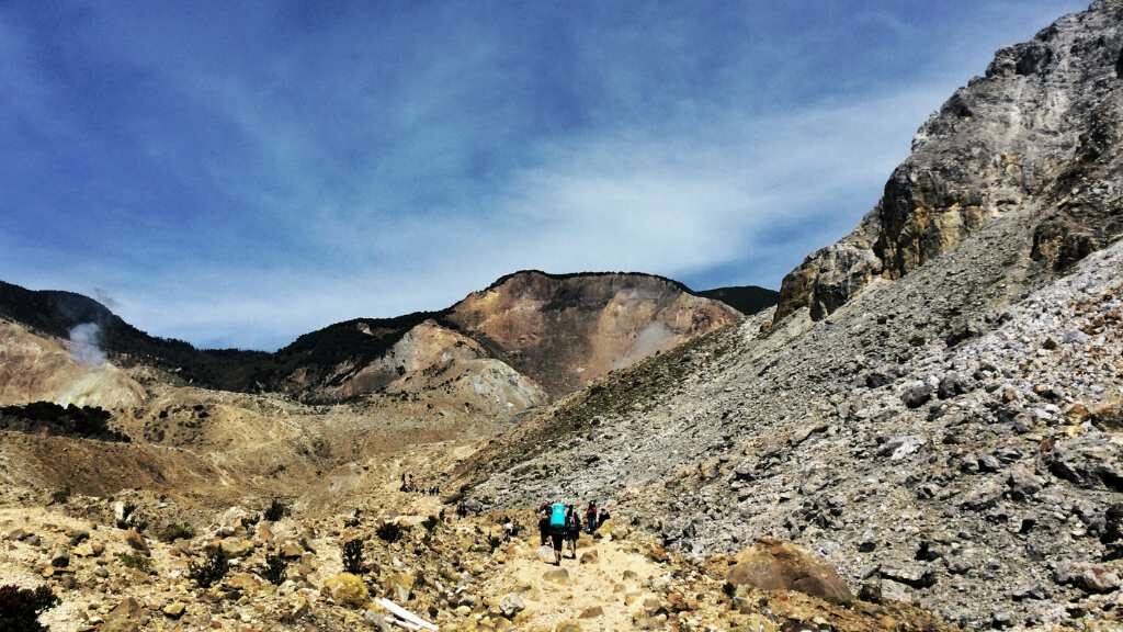 5 Rekomendasi Wisata Murah, Mulai Dari Gunung Hingga Lembah